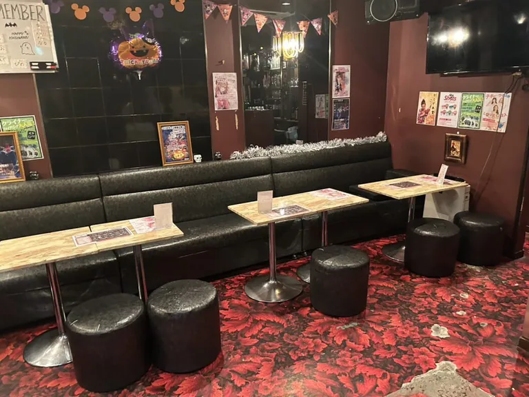赤羽 フラワー (Girl’s Cafe FLOWER)の店内