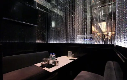 TNC （ティーエヌシー）の店内