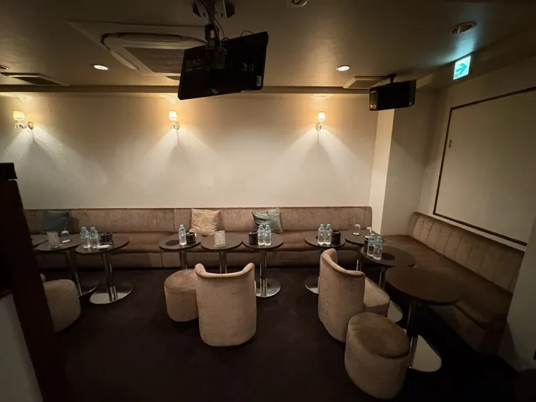 クロムの店内