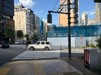 ルジャルダン （Le jardinⅠ）への道順 4／9：二つ目の横断歩道も渡ります。