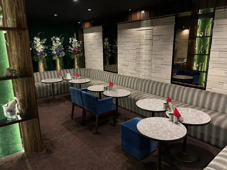 中目黒 ラヴィエの店内