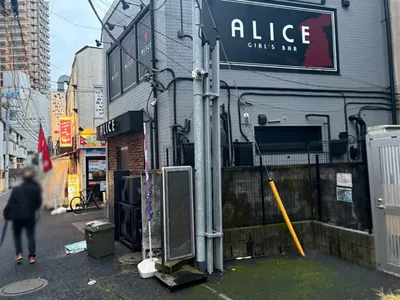 アリスへの道順 12／12：少し進むと右手に船橋アリスがあります。