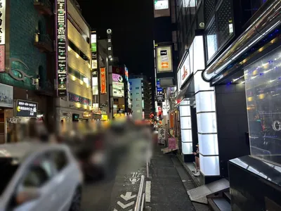 レヴューへの道順 11／13：直進します。