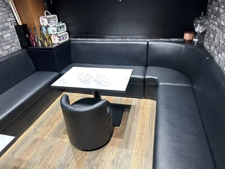 プラナの店内