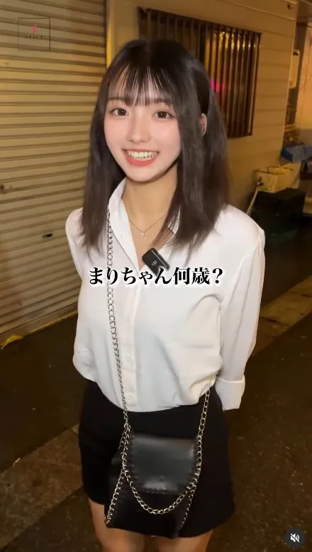 アリスの店内