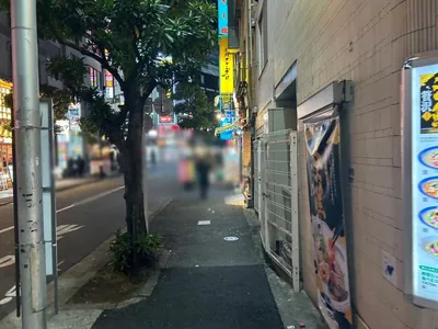 リリアンへの道順 7／10：直進します。
