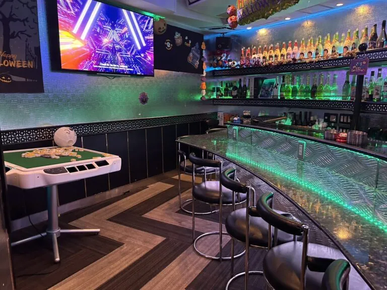 ロン （Girl’s Bar RON）の店内
