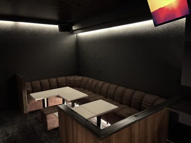 ラグーンの店内
