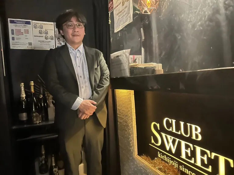 吉祥寺 スイートの店内