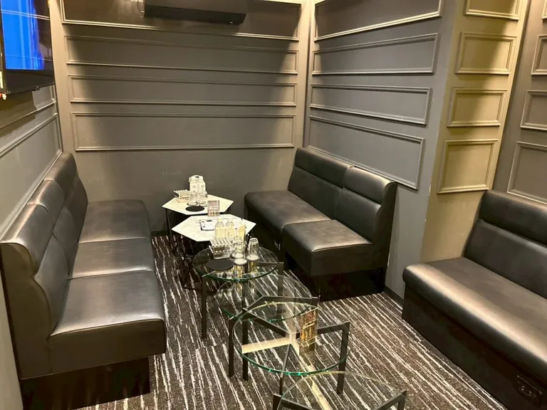 グランジュールセカンドの店内