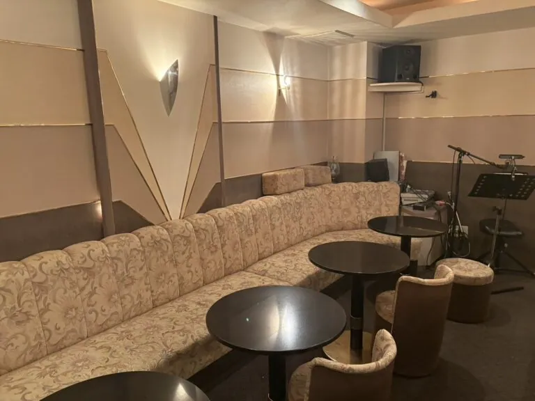 ひろ恵 （ヒロエ）の店内