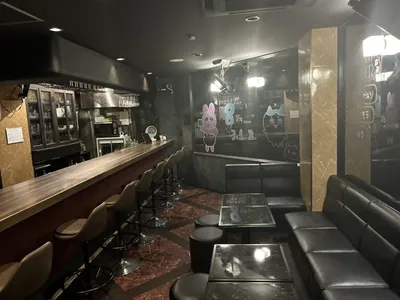 ユラリの店内