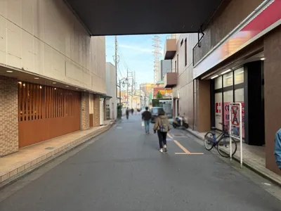 キャットコネクトへの道順 3／5：直進します。