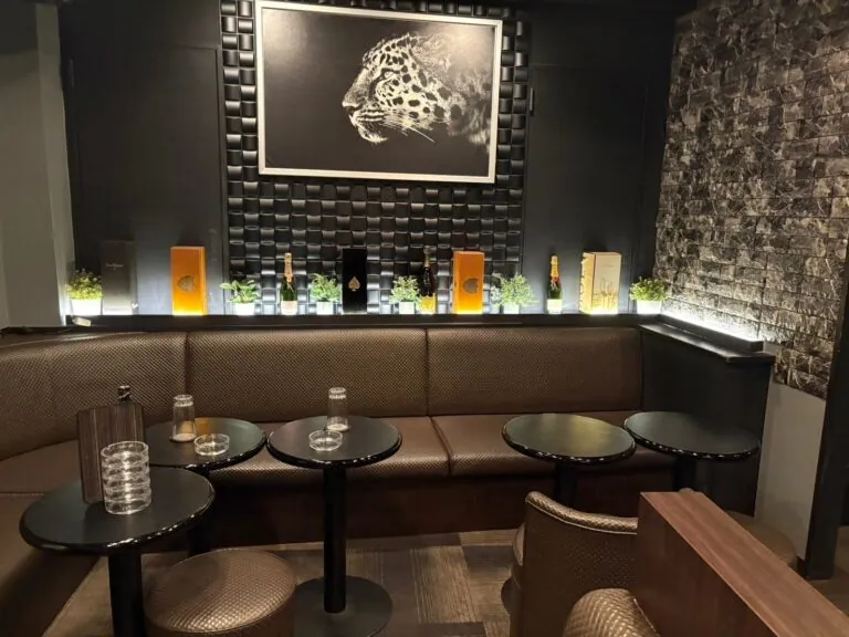 ハニーハントの店内