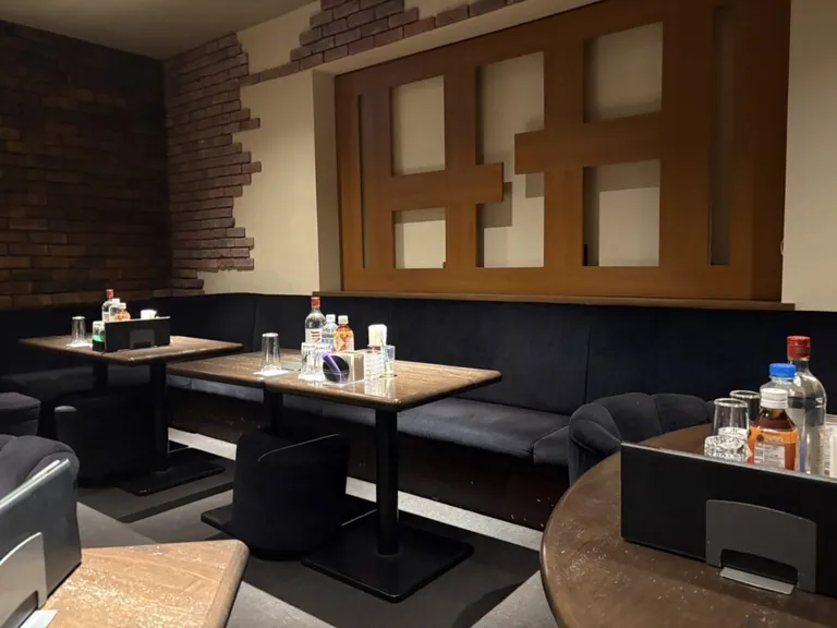 ルパン乃小屋 (ルパンノコヤ)の店内
