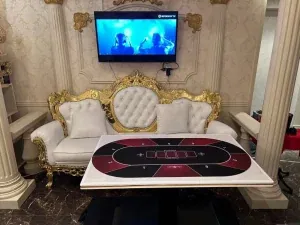 ウィンラウンジの店内