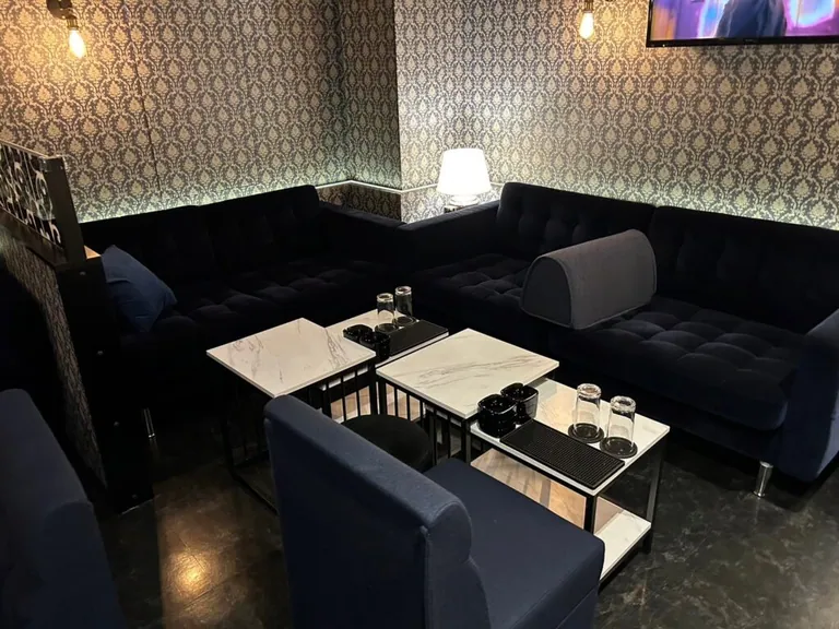 メゾンの店内
