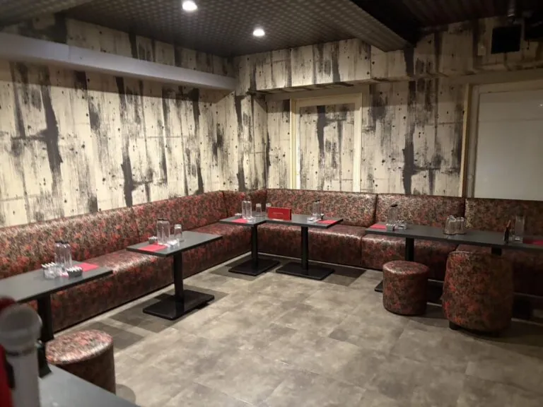 ロジャーの店内