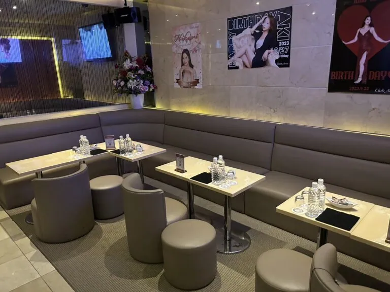 アミーの店内