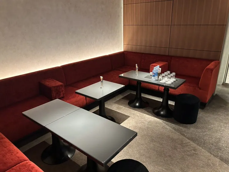 クラブ オー （club　O）の店内