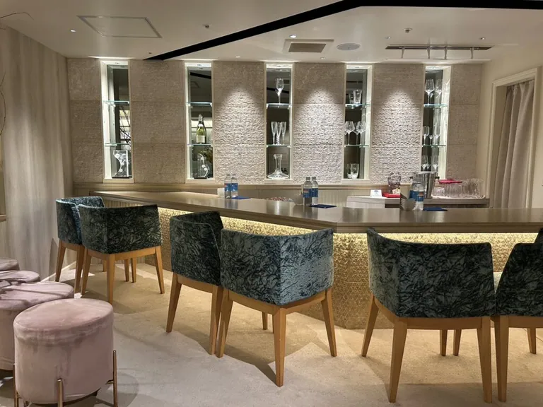 ブレアドゥーの店内