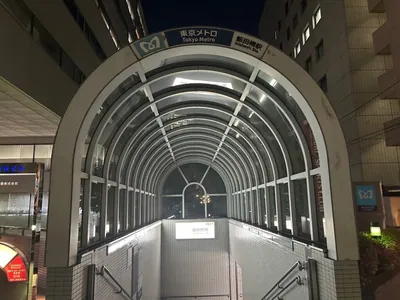 うさぎ （ウサギ）への道順 1／5：「飯田橋駅」B4b出口を出ます。