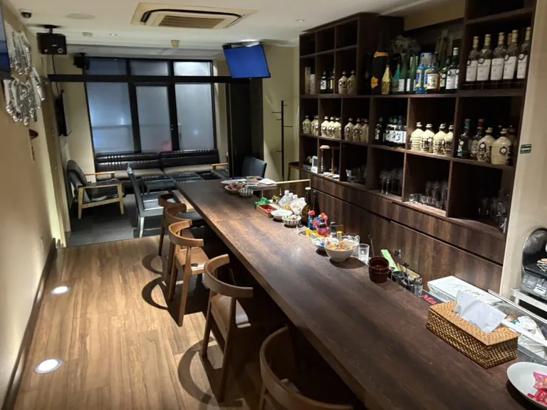 37 （サンナナ）の店内