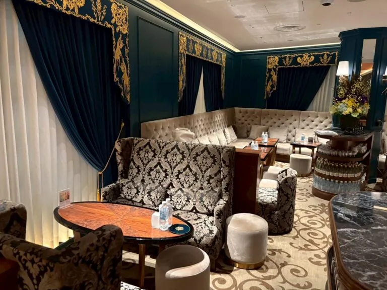 ピロポの店内