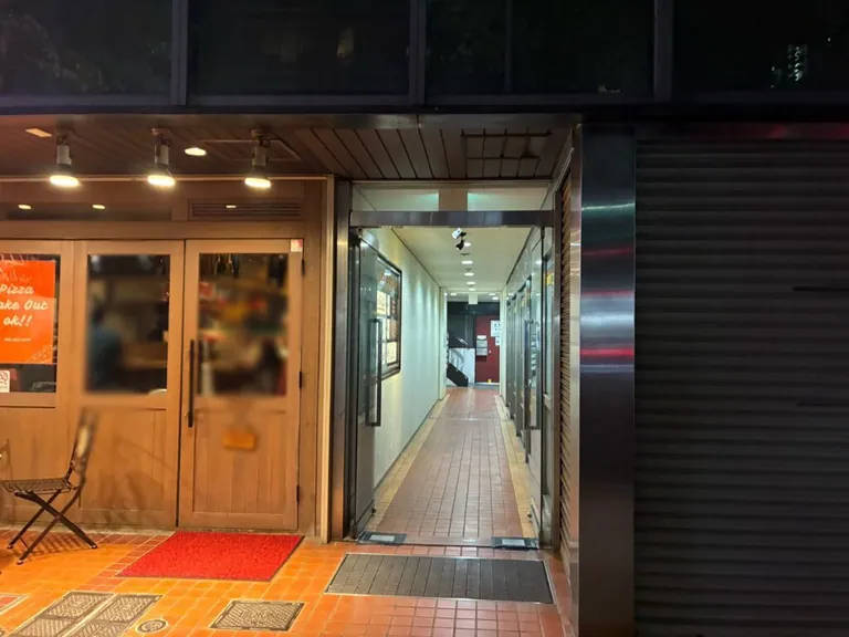 ステージの店内
