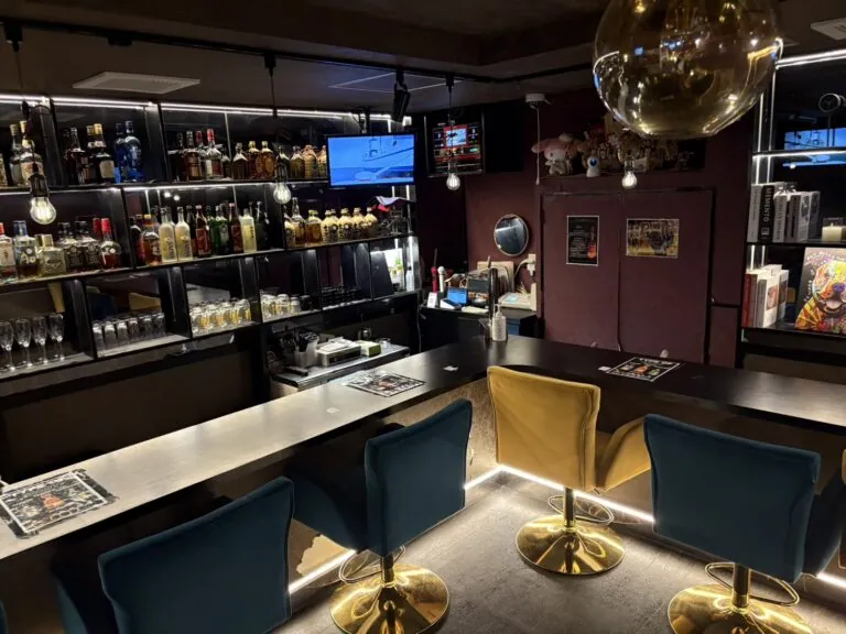 キュリオスの店内