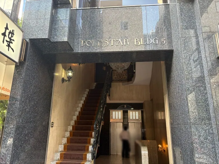 ドゥーの店内