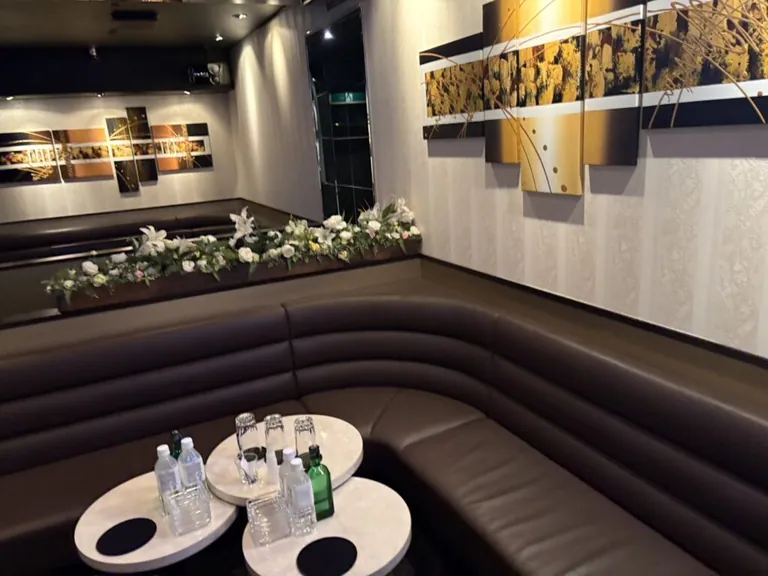 ブリリアントクラブの店内