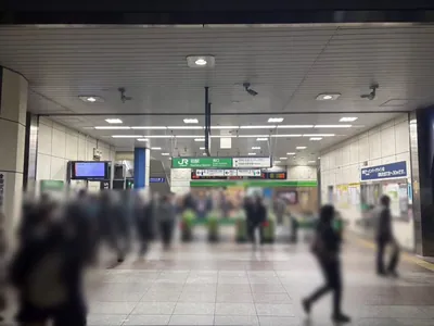 柏　バロールへの道順 1／8：「柏駅」南口を出ます。