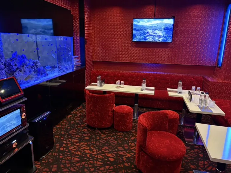 ゴッドの店内