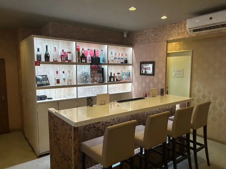 日暮里　ファニー （GIRL’S BAR Funny）の店内