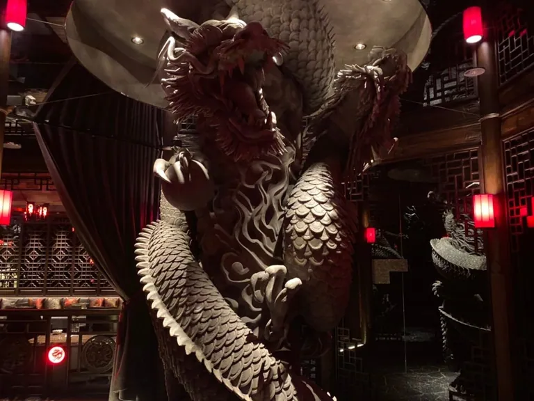 ドラゴンクラブの店内
