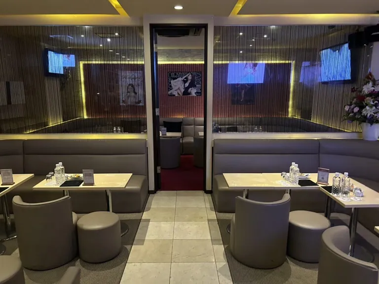 プリヴェイルの店内