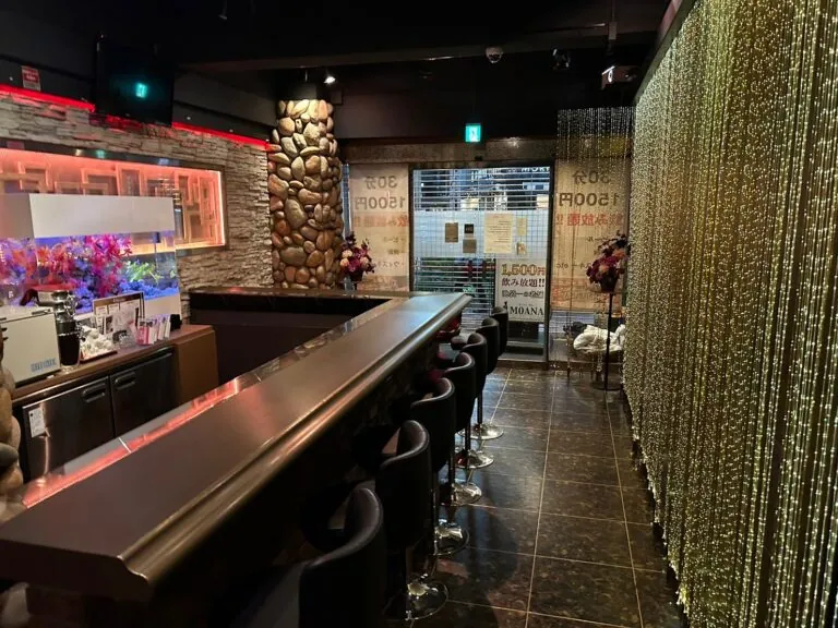 モアナ昼の店内
