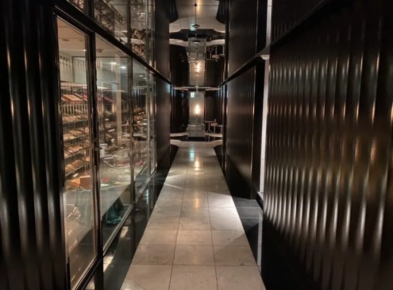 ジェムサロンの店内