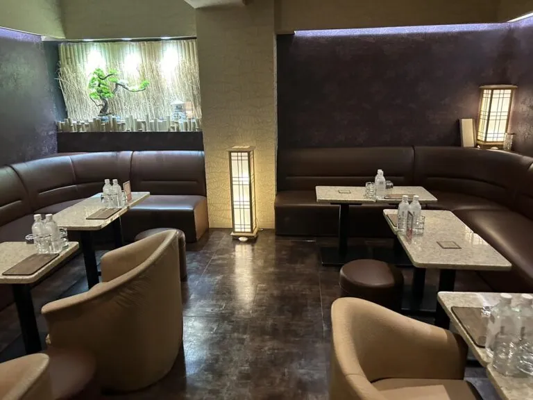 ハマーの店内