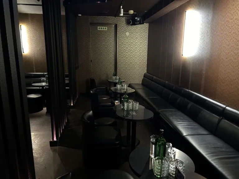 プライマルの店内