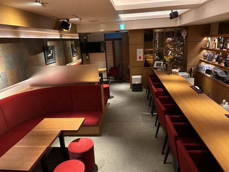 游水 （ゆうすい）の店内