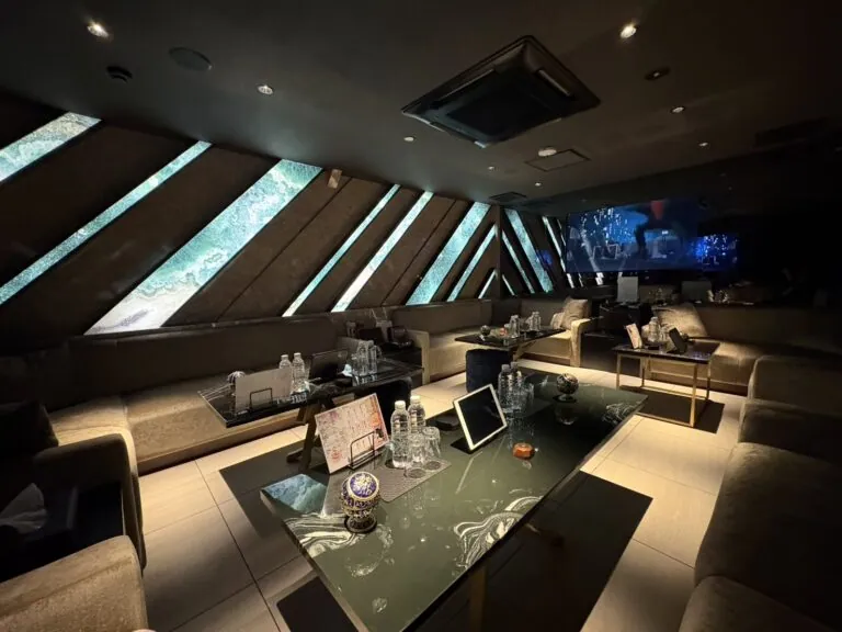 レインの店内