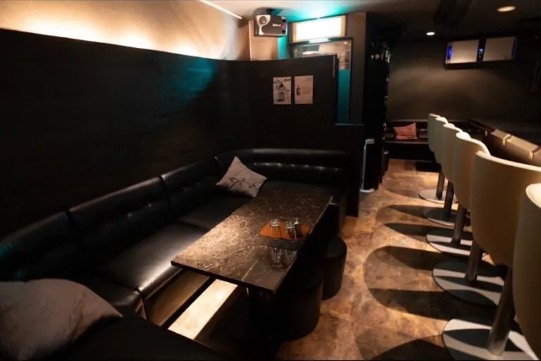 アモーレの店内
