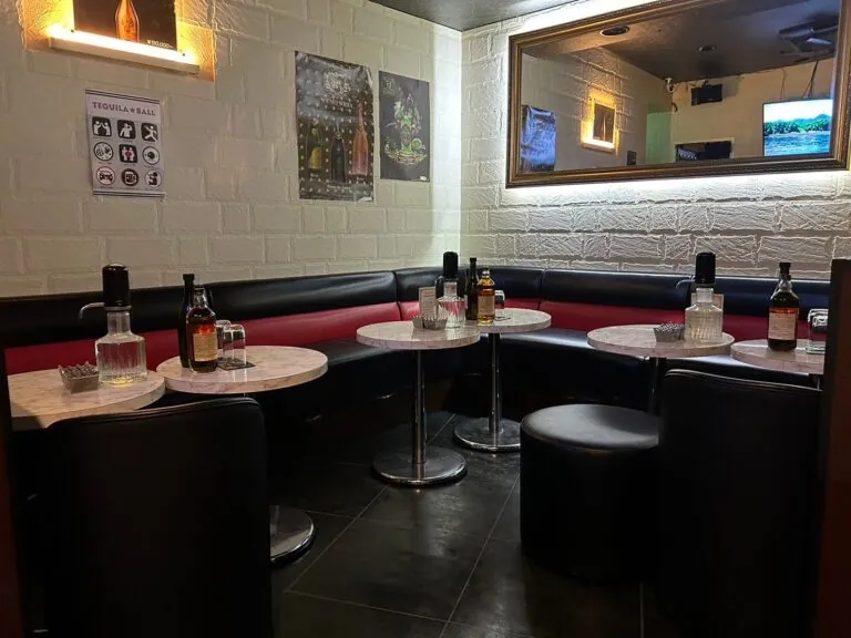 綾瀬 レディの店内