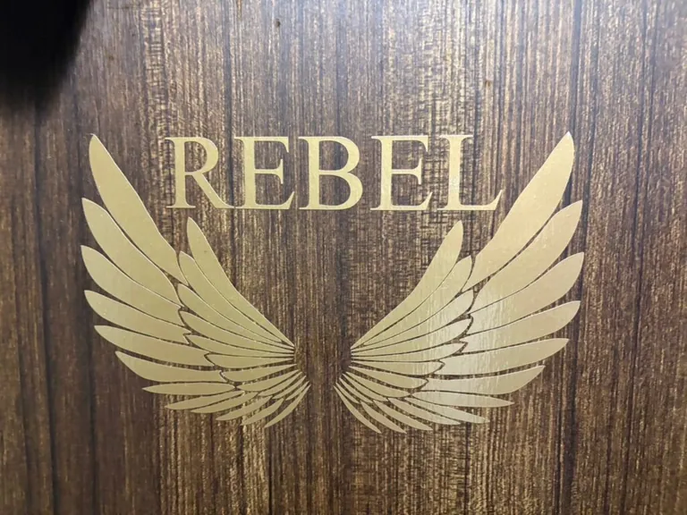 レブルの店内