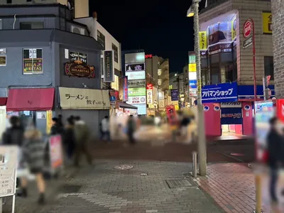 モコモコ （もこもこ）への道順 7／8：一つ目の十字路を左折します。