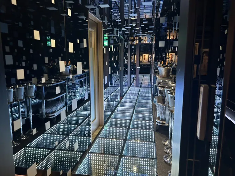 ヴィクシーの店内