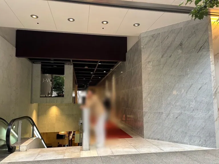 ネクスト銀座の店内