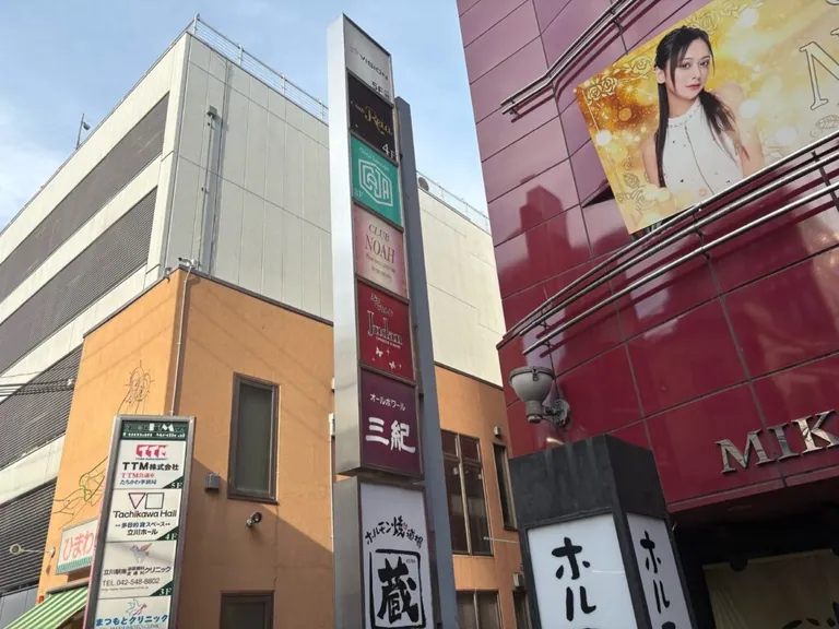 カーサの店内